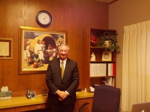 allen-oyler-mormon allen-oyler-mormon-receives-local-award